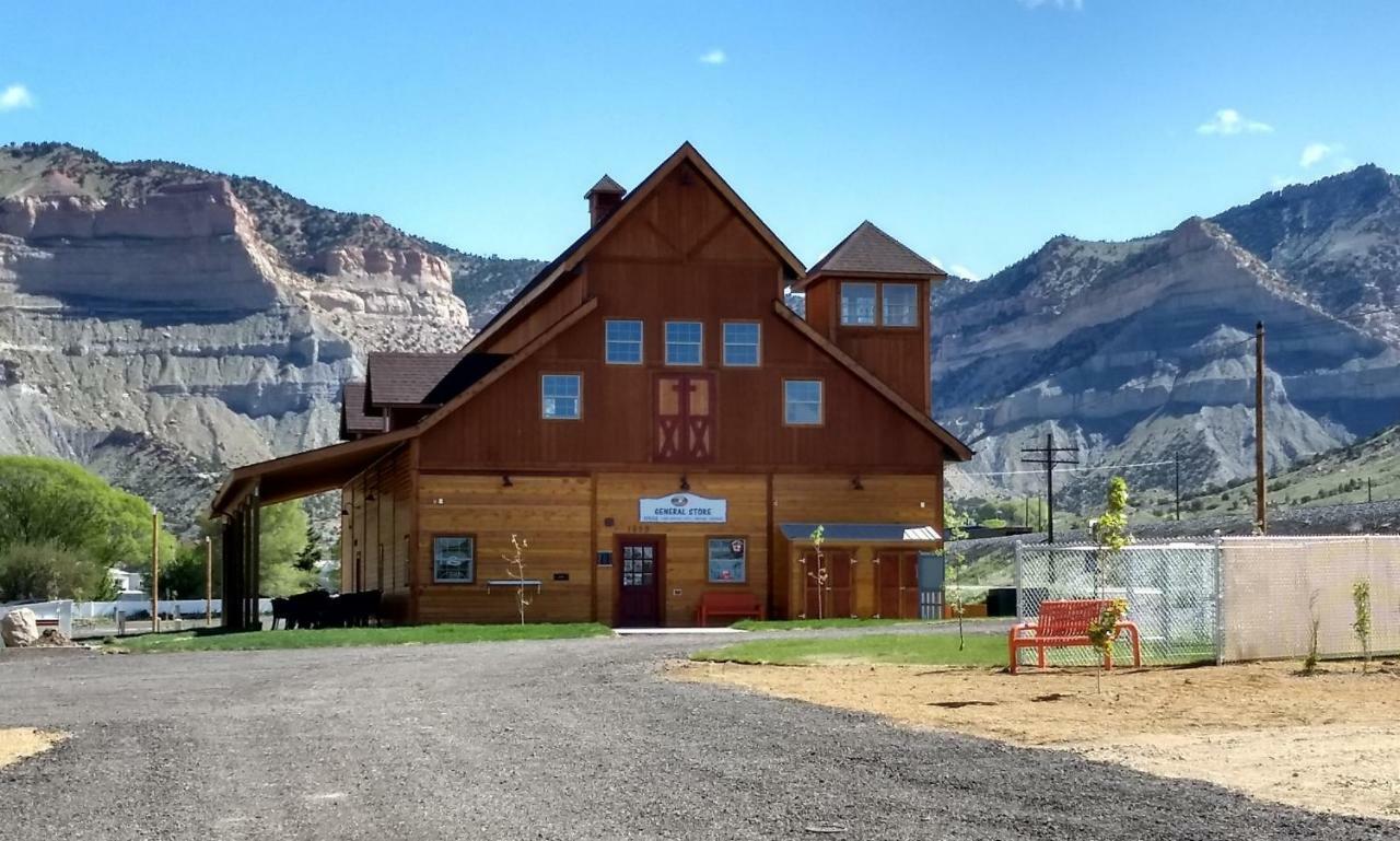 Helper Castle Gate Rv Park酒店 外观 照片
